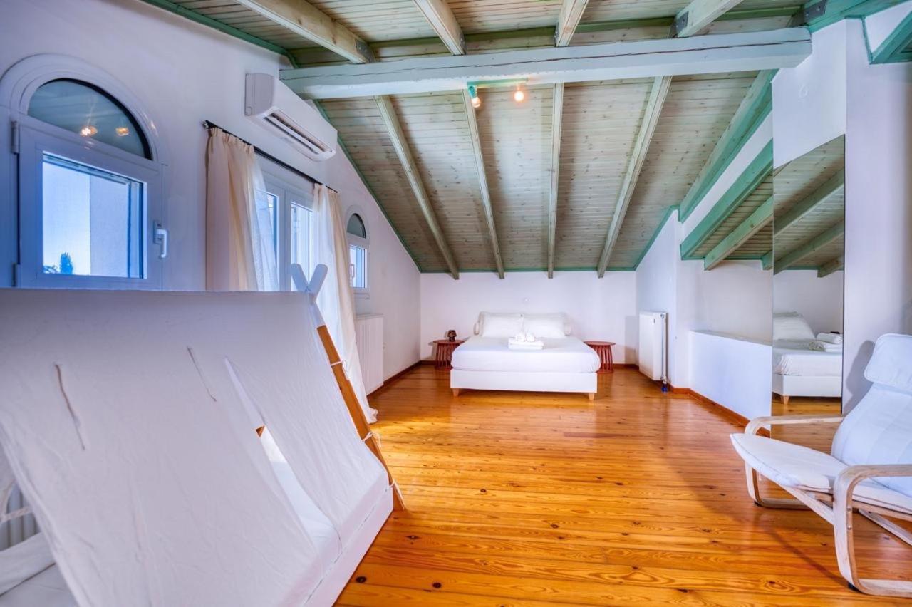 Mavres Luxury Loft Apartment Agios Matthaios  Exterior photo
